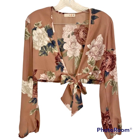 Floral Tie Front Crop Top - Picture 1 of 8